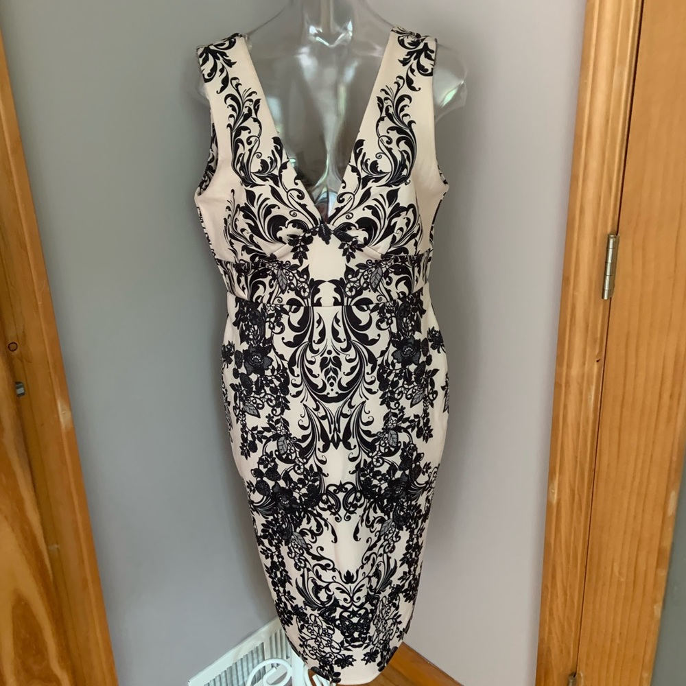 Lipsy MIDI dress